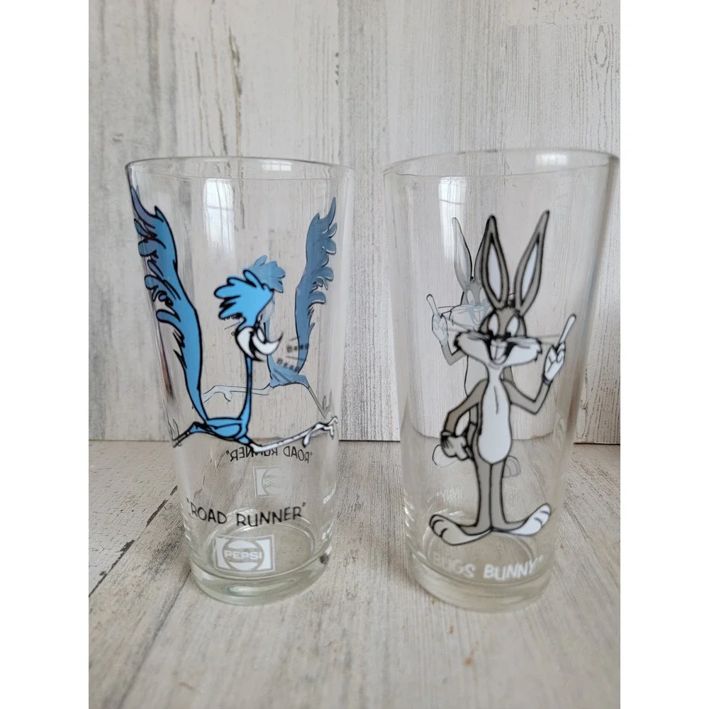 Pepsi‎ roadrunner bugs Bunny vintage glass cups collectible home decor set